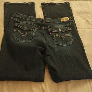 Ladies levis